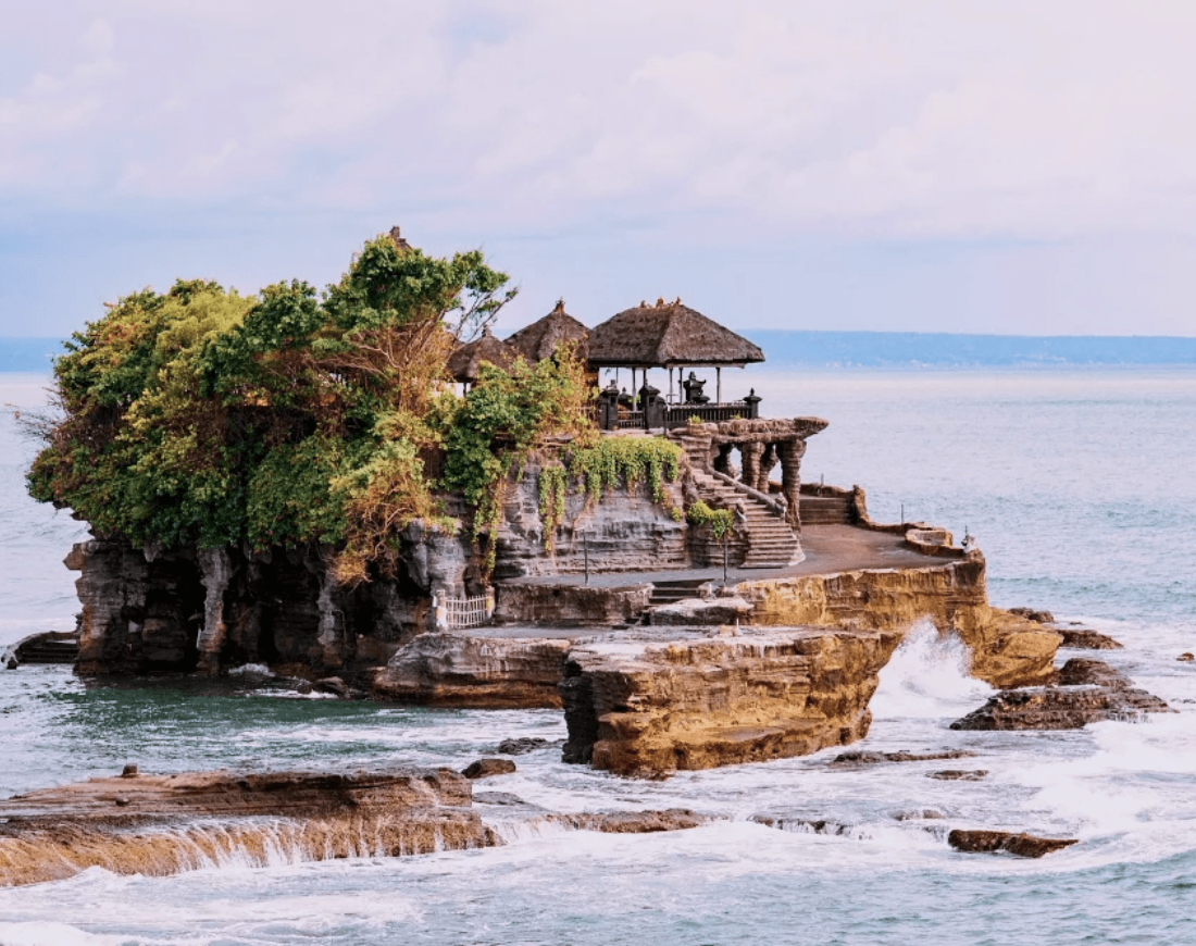 Airlines flying from Perth to Bali